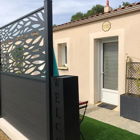 Proche Puy Du Fou Апартаменты Ле-Эрбье